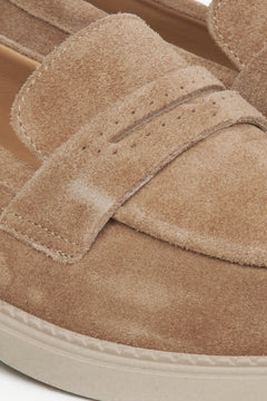 Braune Penny Loafers mit hochwertigem Veloursleder – Estro ER00114533

