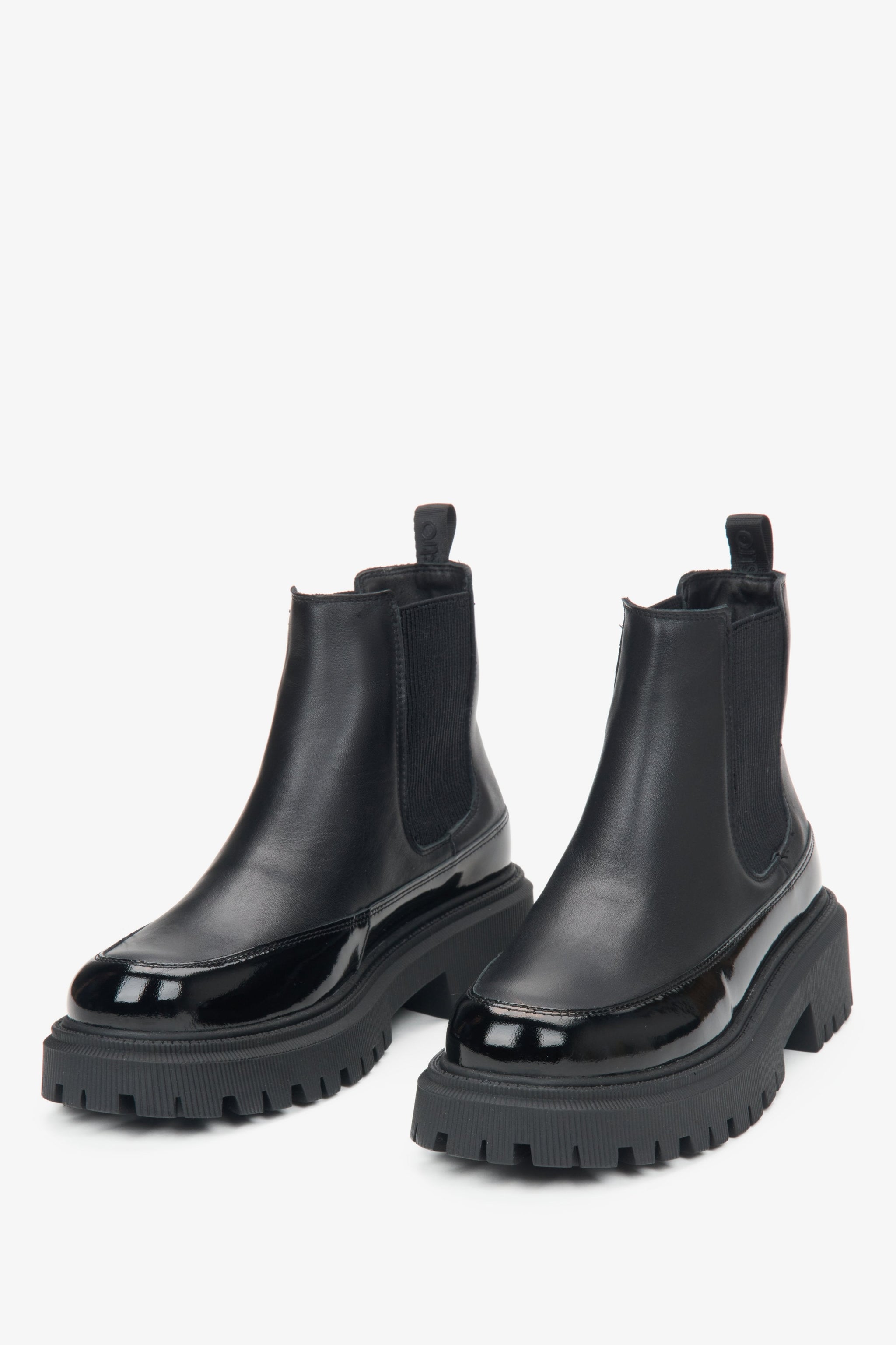 Schwarze Lederschuhe im Chelsea-Stil Estro ER00116054