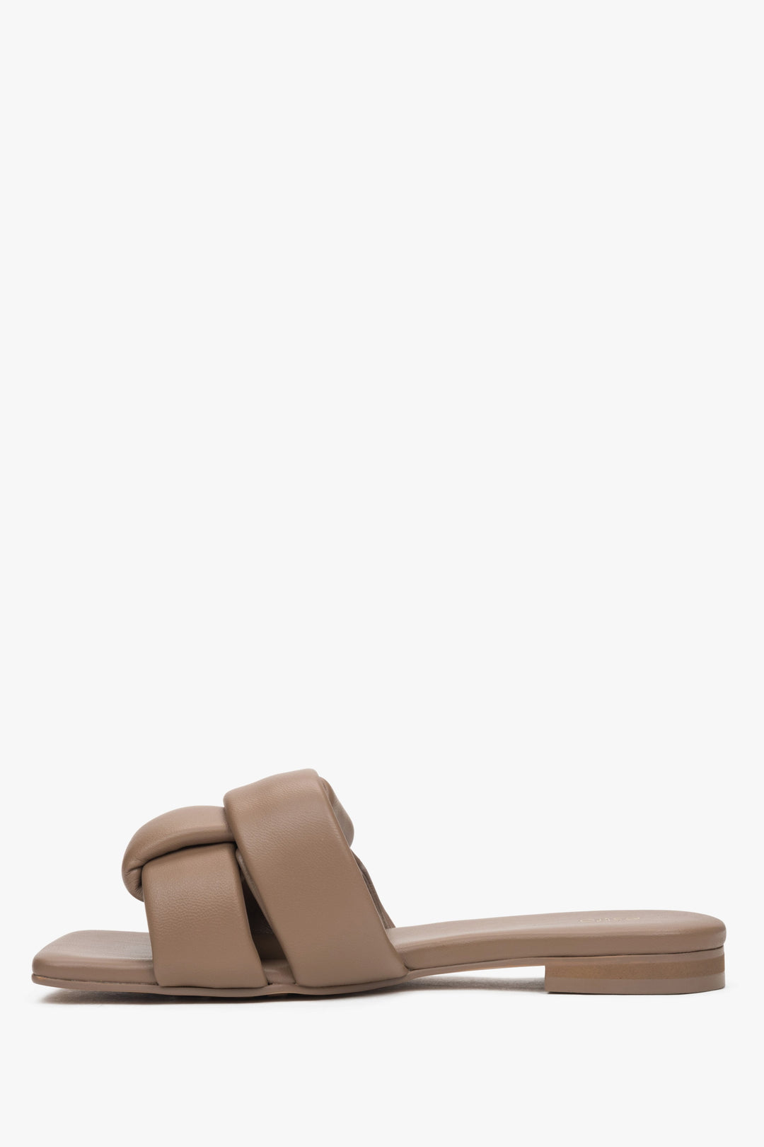 Hellbraune Damen-Slipper aus Leder, Marke Estro – Schuhprofil.