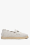Hellbeige Mokassins aus echtem Veloursleder. Estro ER00114614