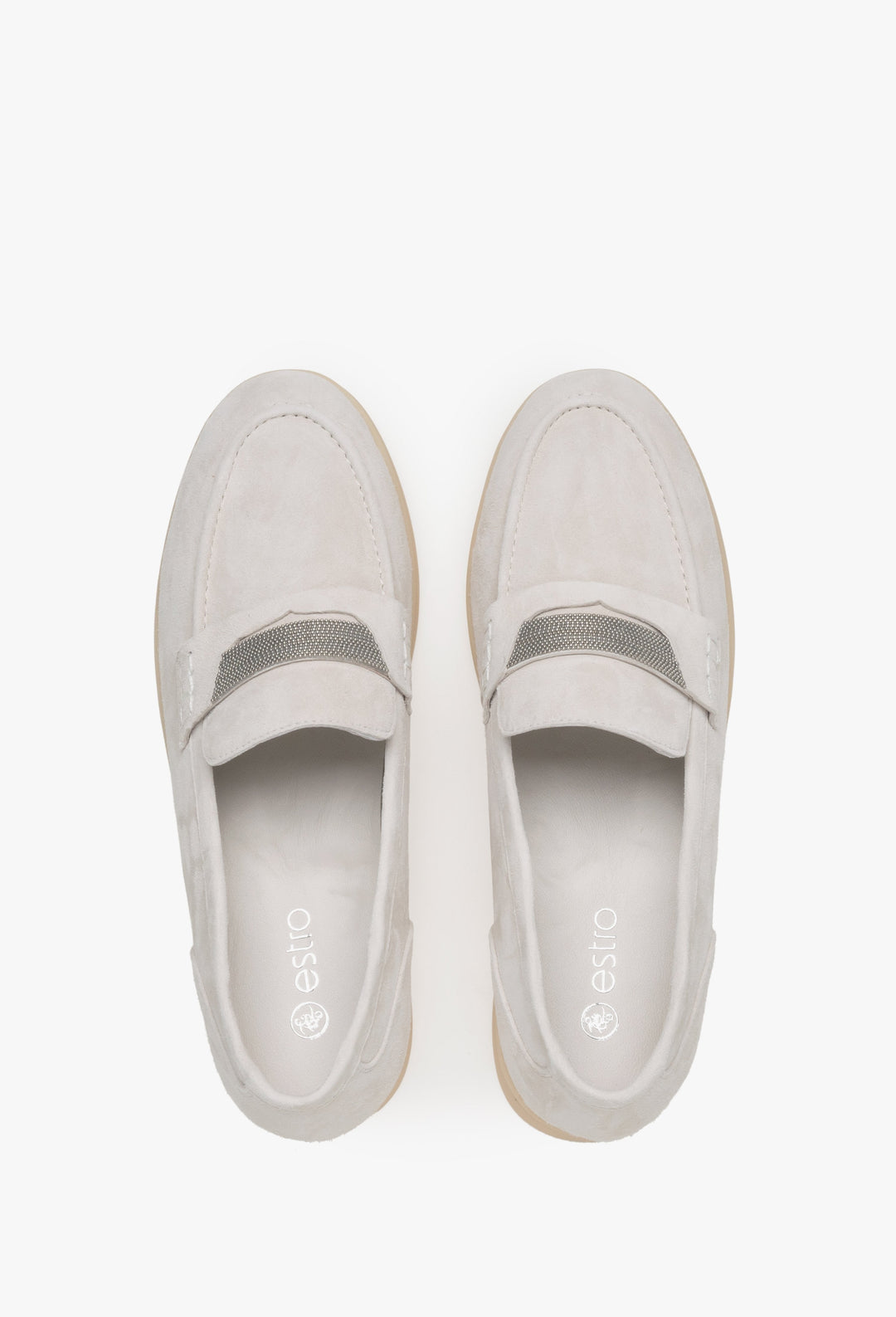 Bequeme Veloursleder-Mokassins in hellem Beige. Estro ER00114614