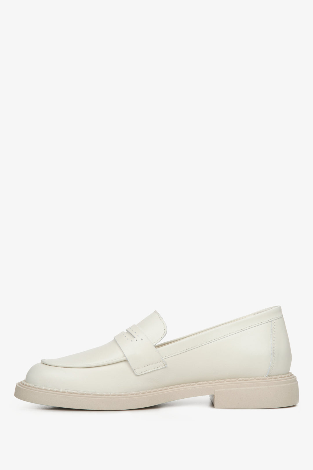 Klassische Damen Slipper in Beige mit zeitlosem Design – Estro ER00114531