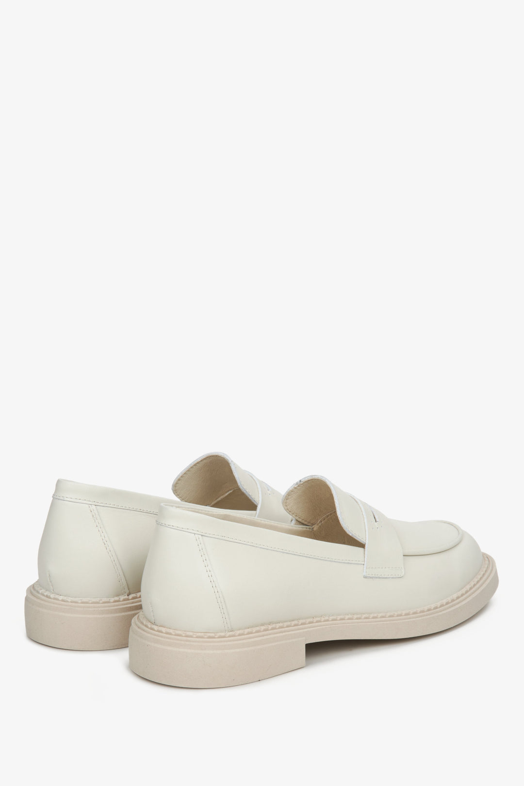Hochwertige Damen Loafers aus Glattleder in Hellbeige – Estro ER00114531