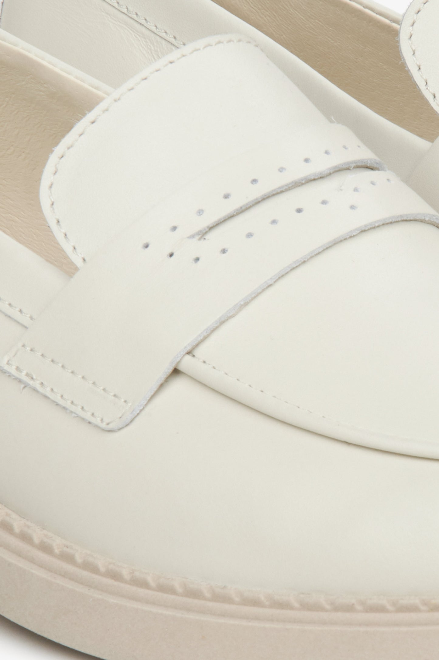 Bequeme Slip-On Loafers in Beige für Alltag und Büro – Estro ER00114531