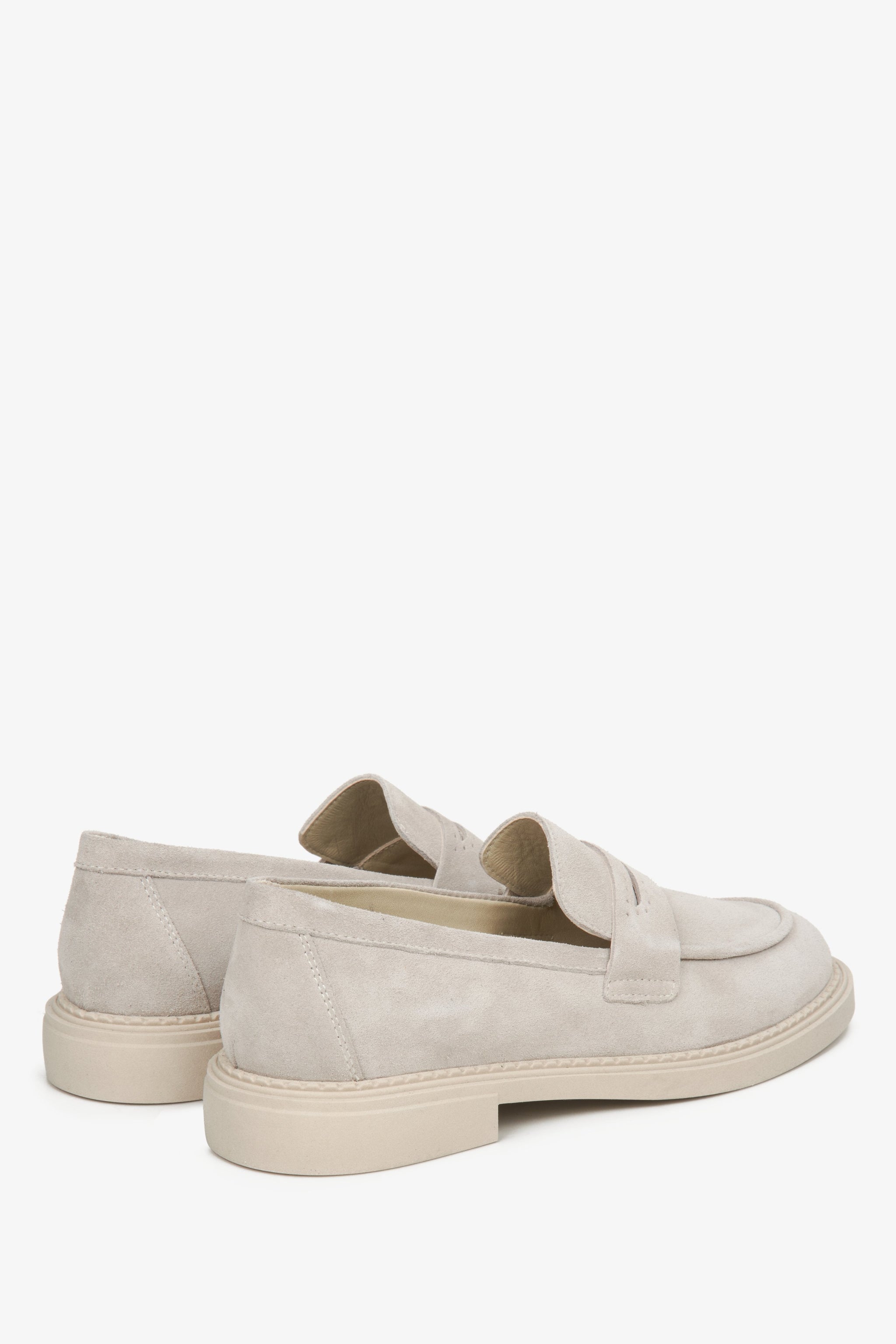 Leichte und stilvolle Veloursleder-Loafers in Beige für Frauen, Estro ER00114530