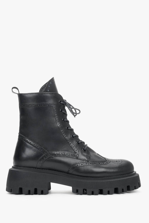 Schwarze Schnür-Stiefeletten aus italienischem Echtleder. Estro ER00110958