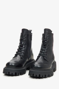 Zeitlose Ankle Boots aus schwarzem Premiumleder für Damen. Estro ER00110958