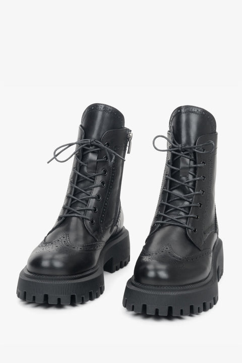 Zeitlose Ankle Boots aus schwarzem Premiumleder für Damen. Estro ER00110958