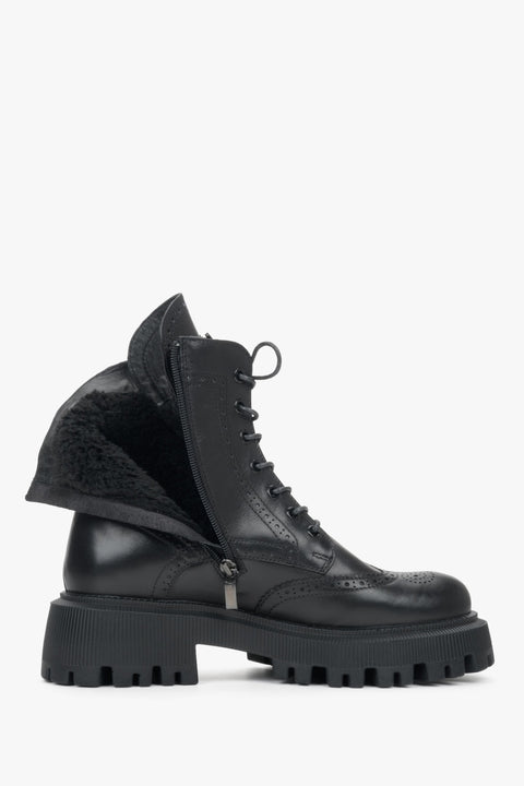 Minimalistische Schnürboots aus hochwertigem Leder. Estro ER00110958