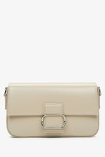Damen-Schultertasche aus beigem Leder mit silberner Beschläge Estro ER00115773.