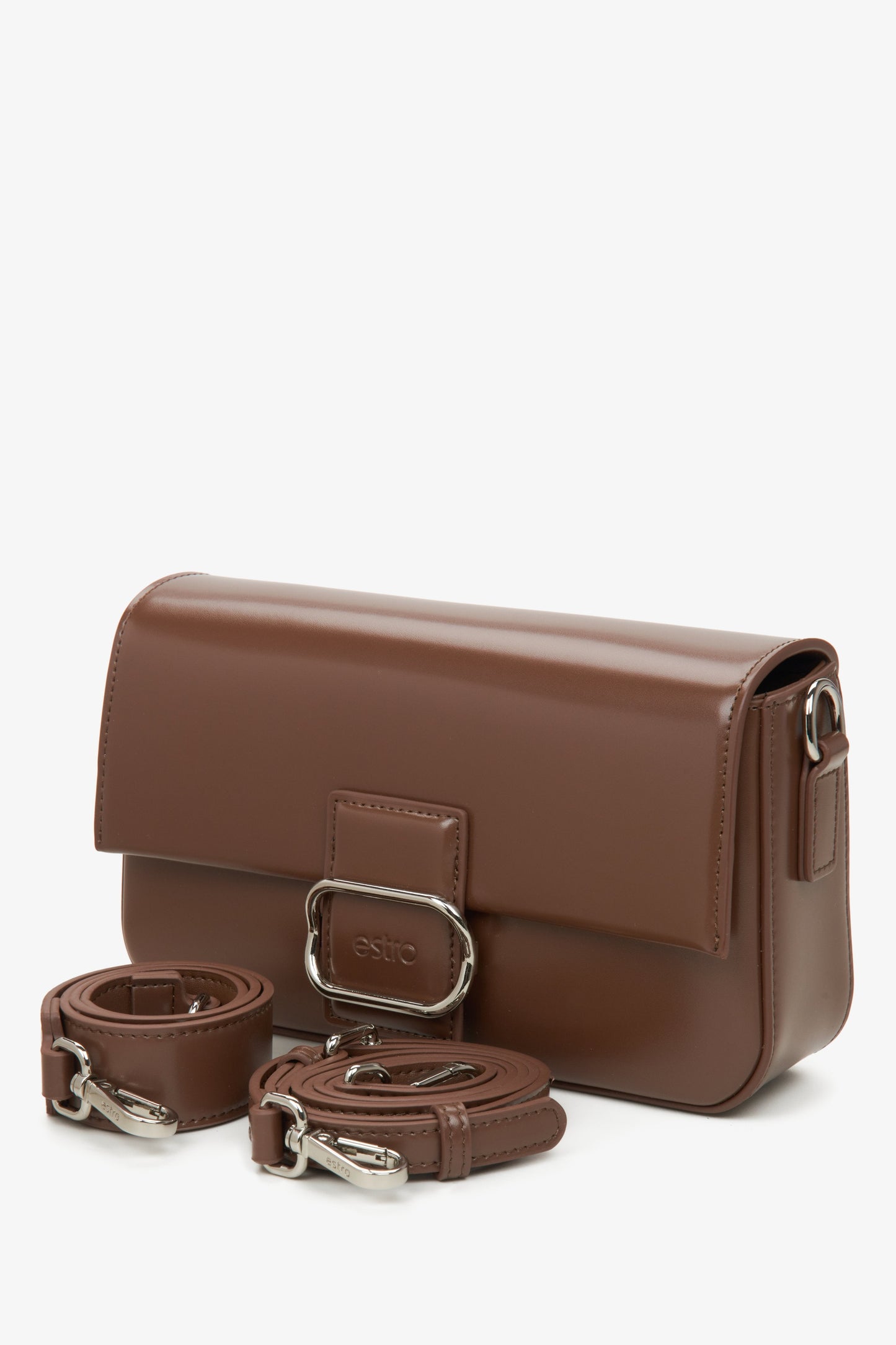 Kleine Damenhandtasche aus Leder von Estro, Farbe Braun.