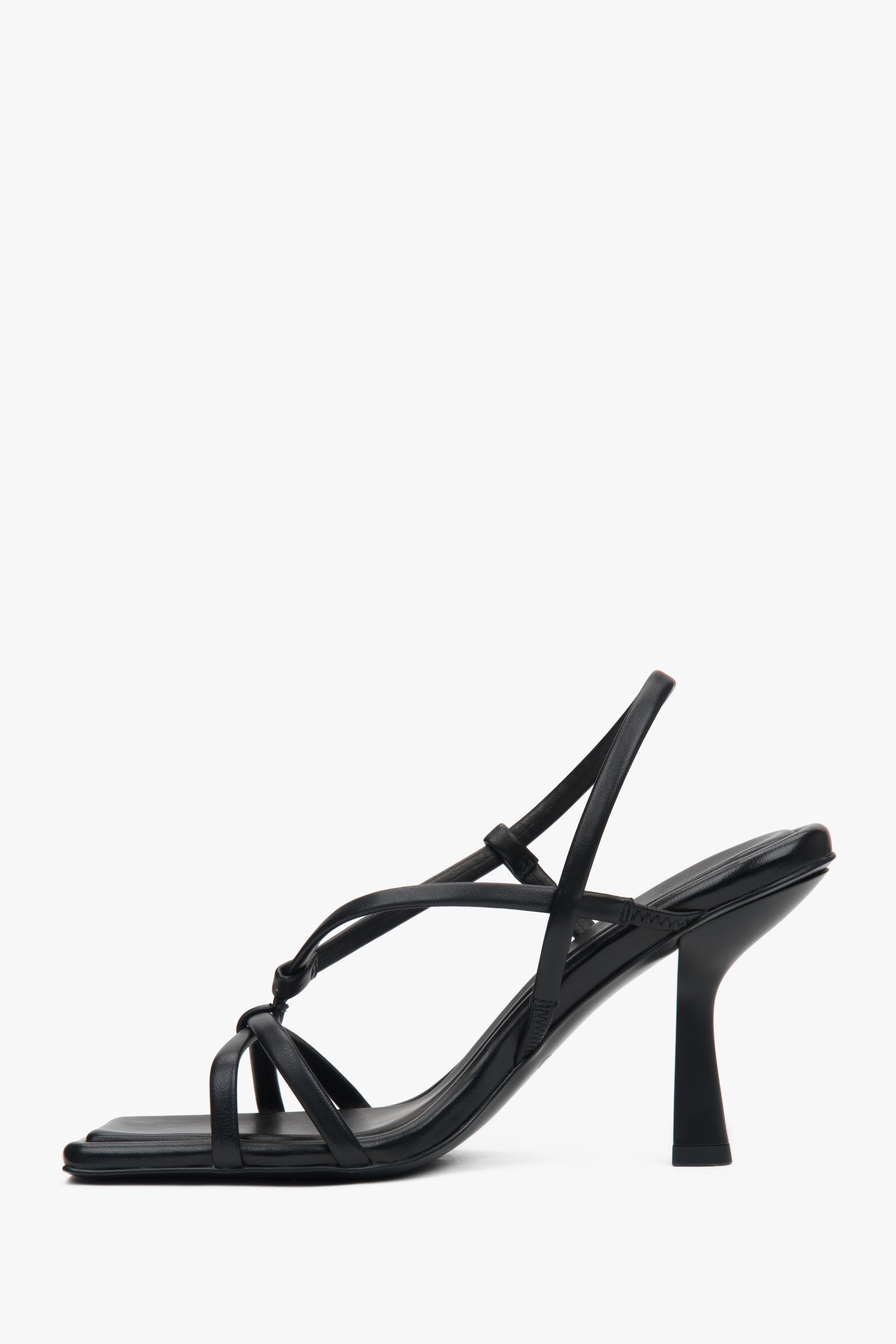 Sommerliche schwarze Ledersandalen mit 10 cm Absatz Estro ER00116895