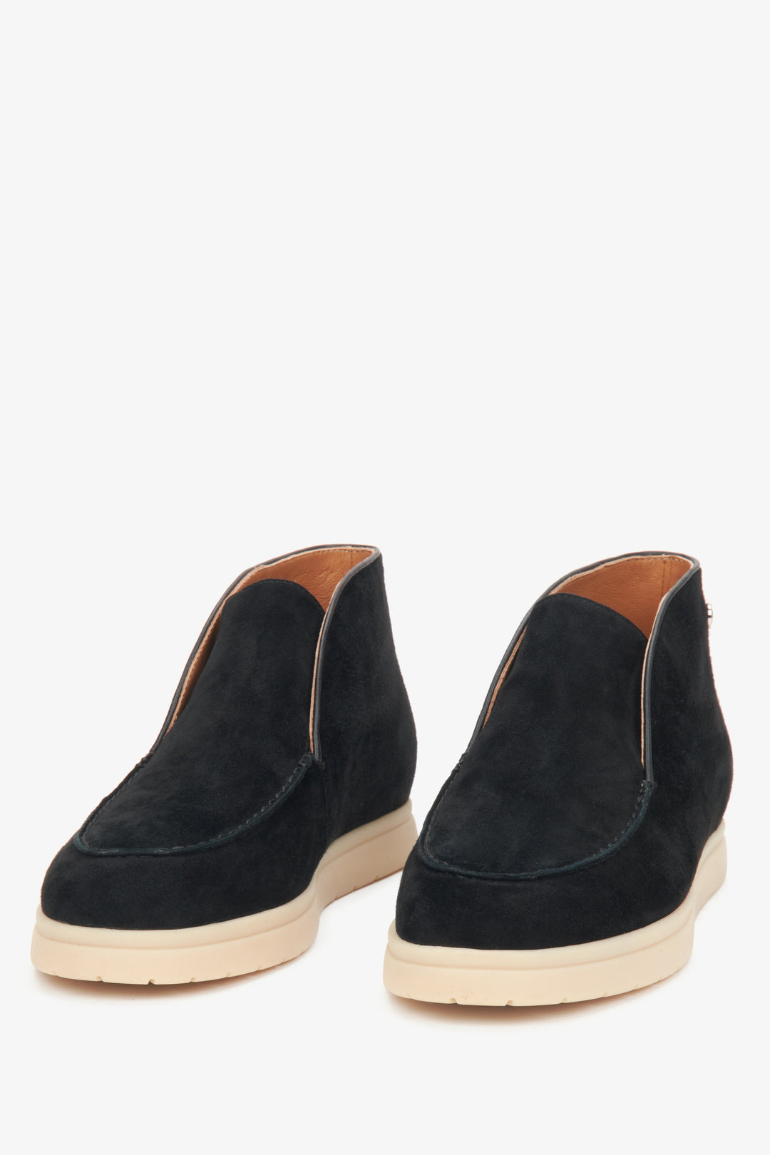 Komfortable schwarze Low-Top Stiefeletten aus Veloursleder und Leder, Estro ER00116615