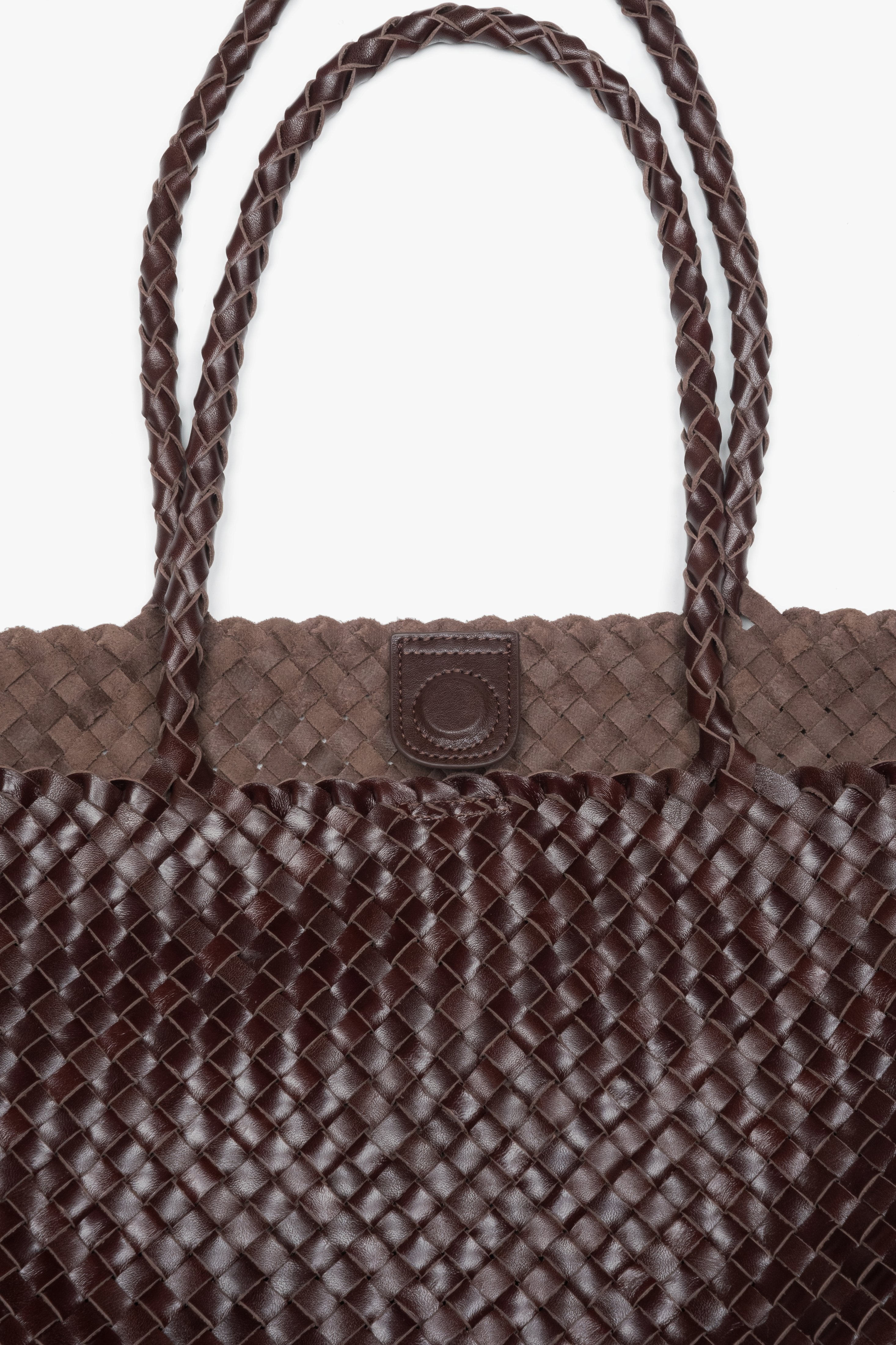 Geräumiger Damen Shopper aus geflochtenem Echtleder in Dunkelbraun, passend für A4 – Estro ER00118928
