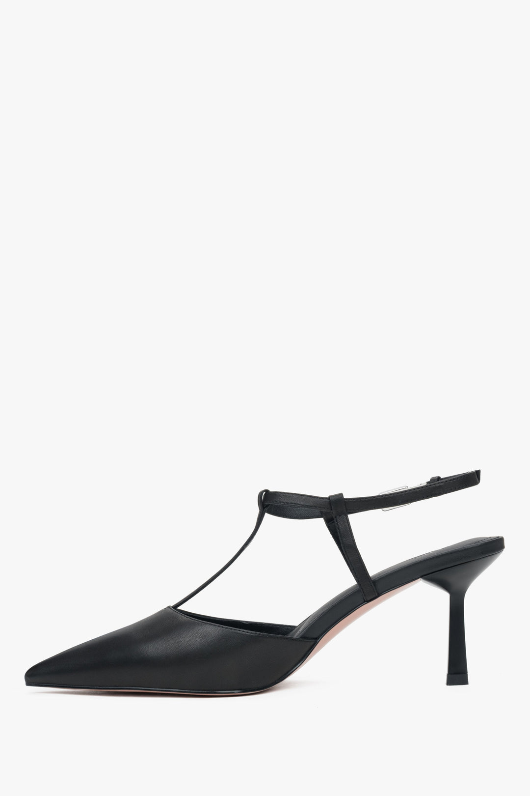 Damen-Slingback-Pumps von Estro aus schwarzem Leder mit spitzer Kappe.