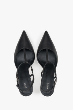 Estro Damen-Slingback-Pumps aus schwarzem Leder mit Stilettoabsatz.