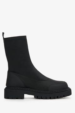 Bequeme Damen Boots zum Hineinschlüpfen mit flexiblem Obermaterial – Estro ER00112039