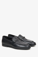 Damen Slipper schwarz aus echtem Leder mit Kette – Estro ER00115616
