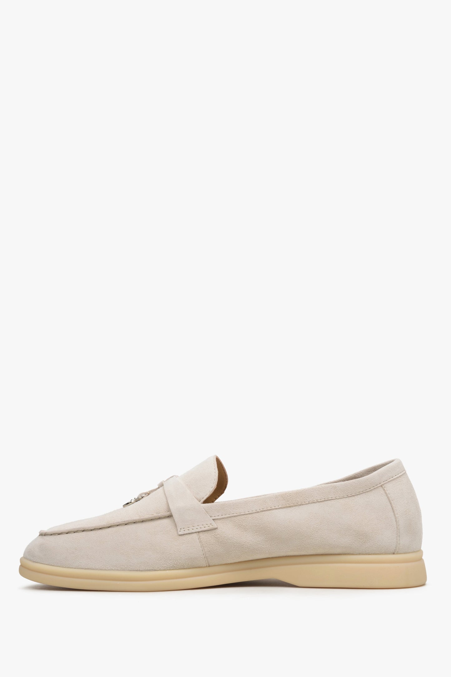 Elegante Slipper mit dekorativer Spange – Estro ER00114716