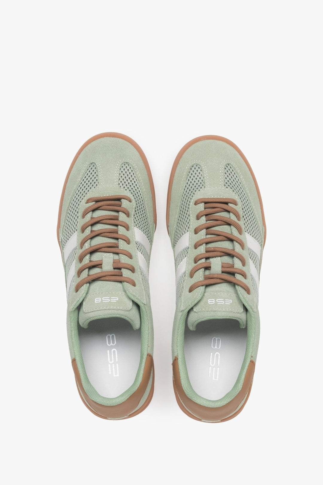 Leichte grüne Damen-Sneaker aus Mesh und Velours.