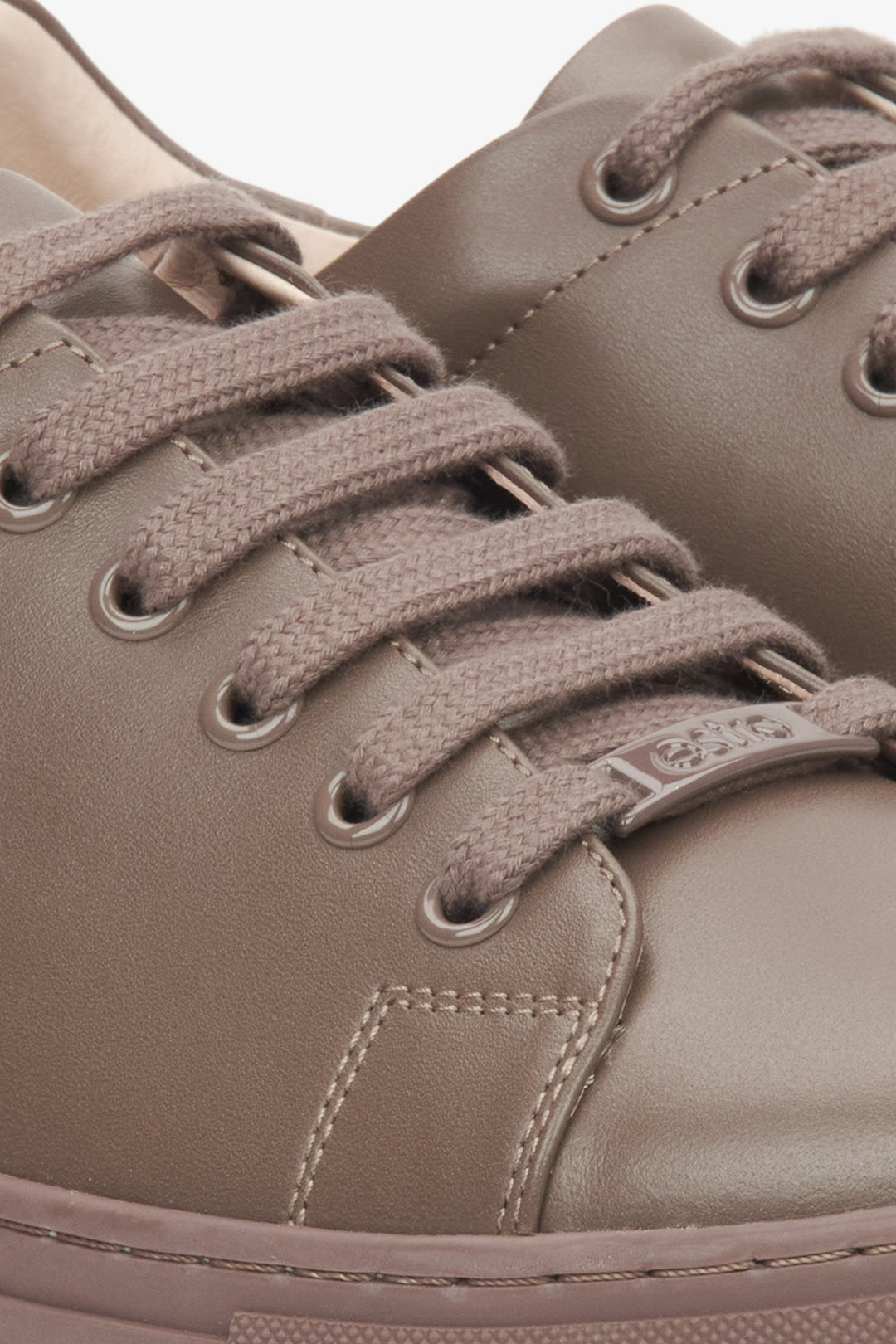 Damen Sneaker in Braun aus echtem Leder Estro ER00116628