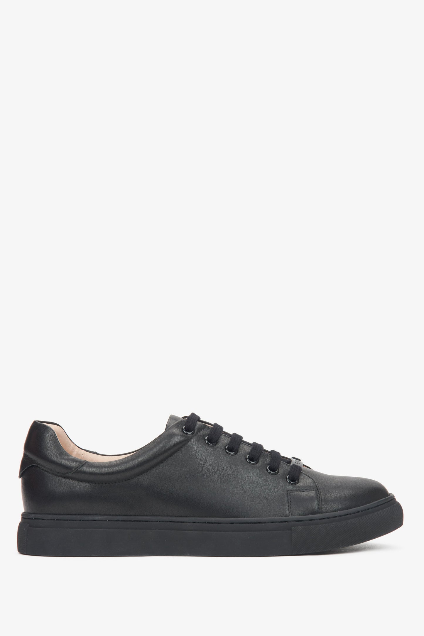 Damen Sneaker in Schwarz aus echtem Leder Estro ER00116627.