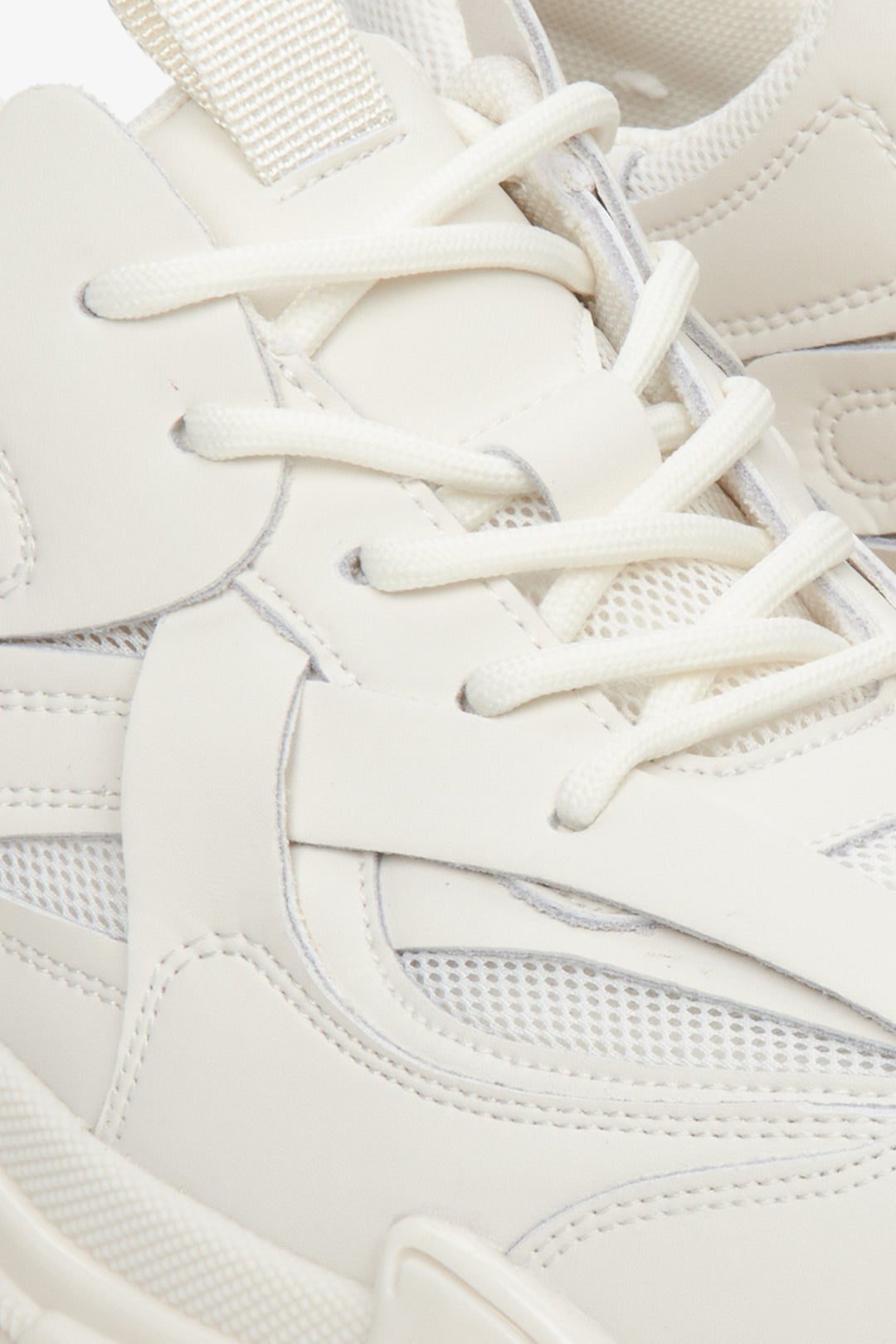 Leichte Plateau-Sneaker für Damen in neutraler Farbe ES8 ER00112610
