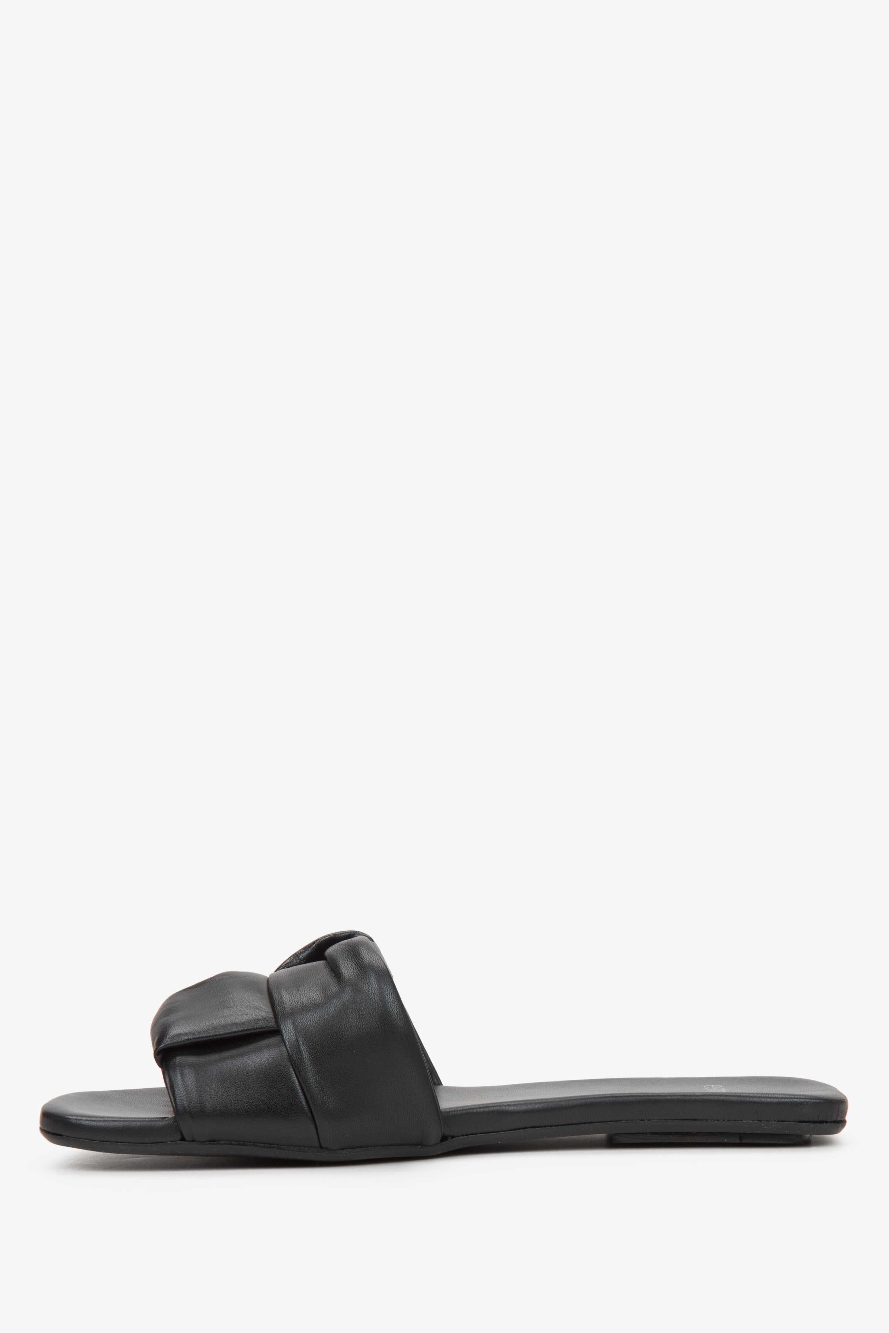 Damen-Sandalen aus schwarzem Leder mit niedrigem Absatz von Estro.