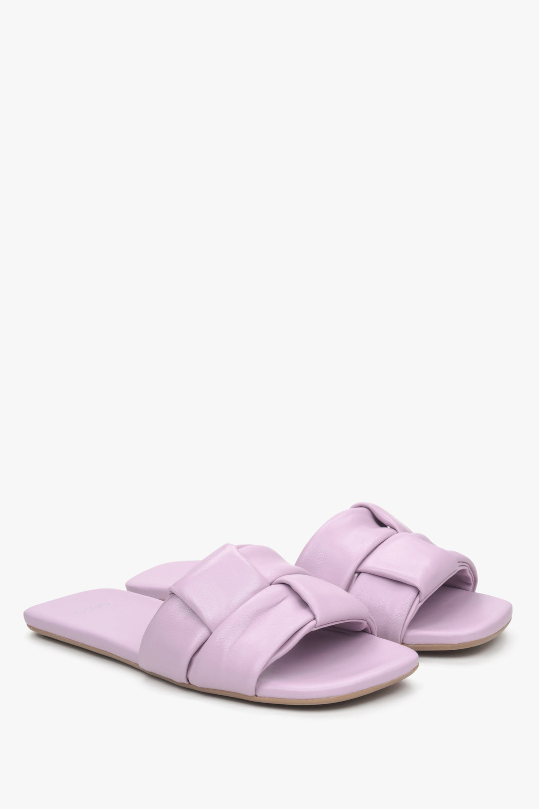 Leichte Damen-Sommersandalen aus echtem Leder in Violett.