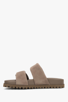 Dunkelbeige Damen-Pantoletten aus Veloursleder in Seitenansicht