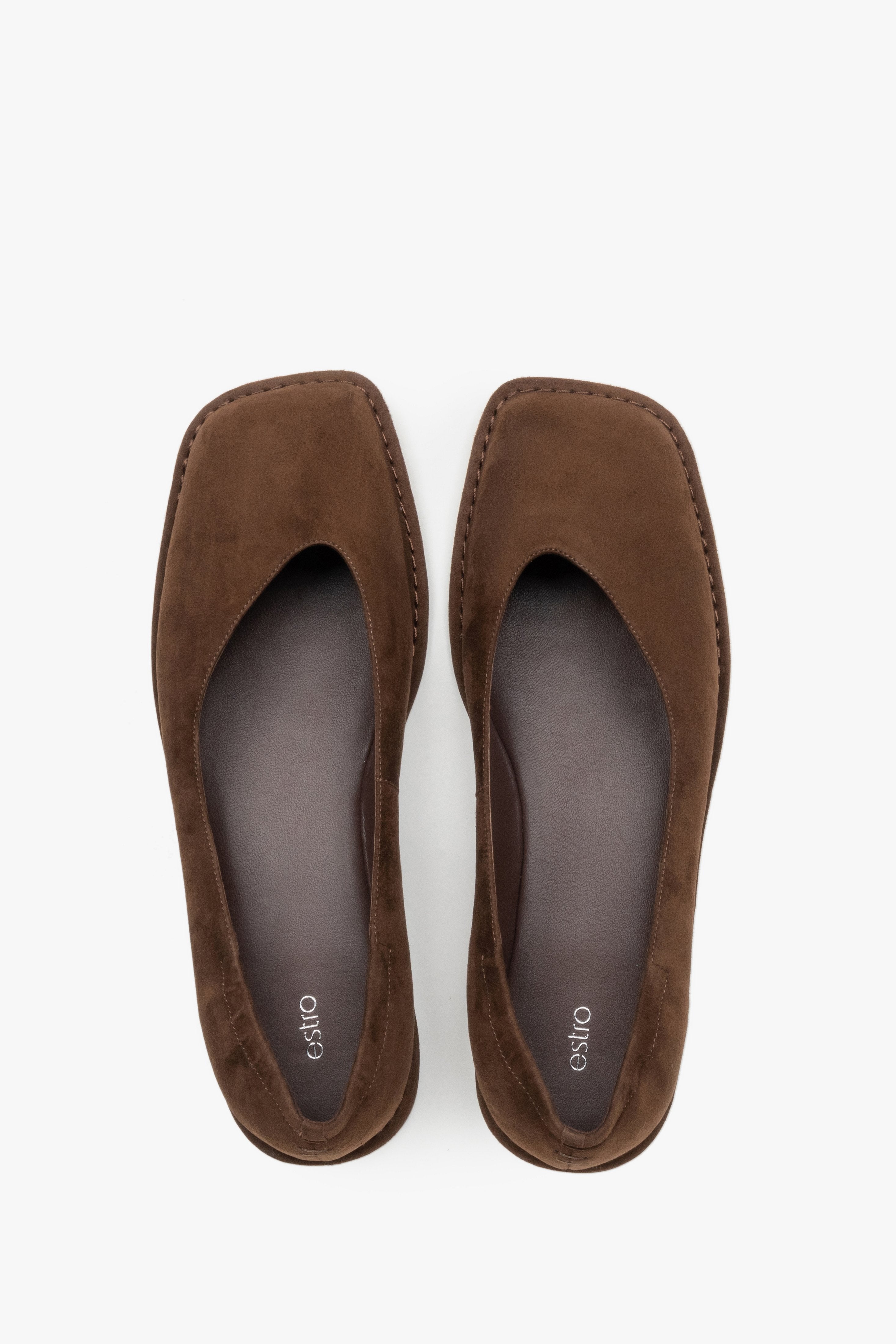 Dunkelbraune Damen-Ballerinas aus natürlichem Veloursleder von oben als Paar