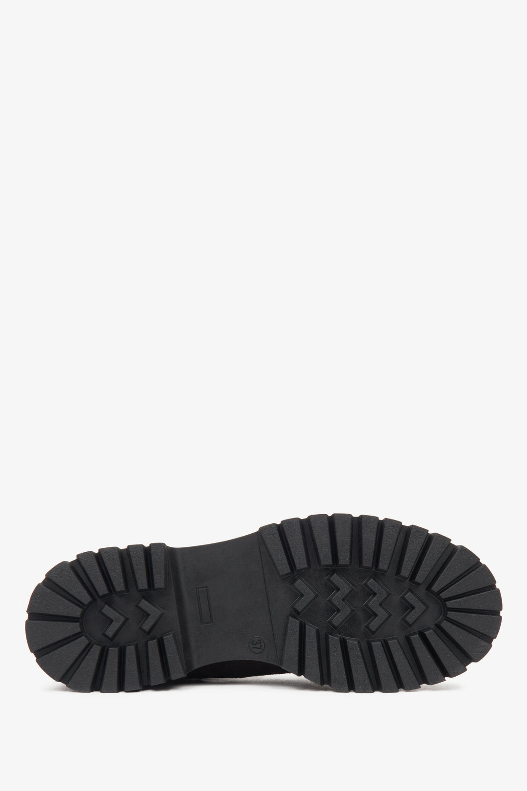 Italienisches Veloursleder in Dunkelbraun – Damen-Chelsea-Boots der Premiumlinie von Estro – Nahaufnahme der Sohle.