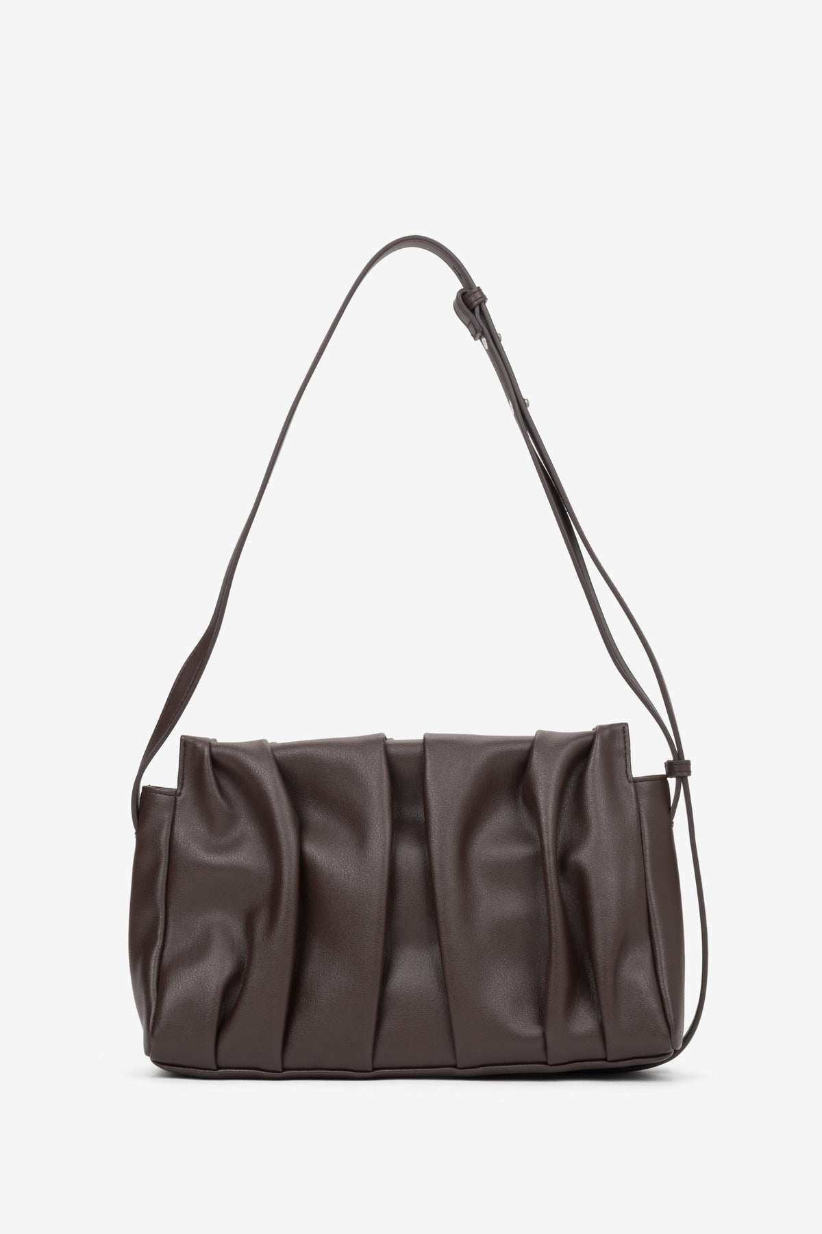 Rückansicht der dunkelbraunen Damen-Crossbody-Tasche aus Echtleder mit vertikalen Raffungen von Estro   