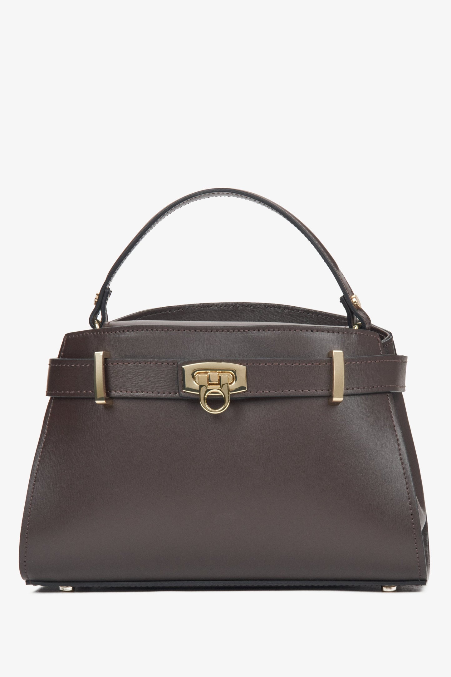 Frontale Ansicht der dunkelbraunen Leder-Handtasche mit markantem goldenen Verschluss 
