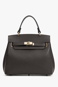 Frontale Ansicht der dunkelbraunen Leder-Henkeltasche mit elegantem Goldverschluss und strukturiertem Finish 