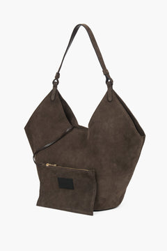 Leicht schräge Ansicht der großen Damen-Shopper-Tasche aus Echtleder