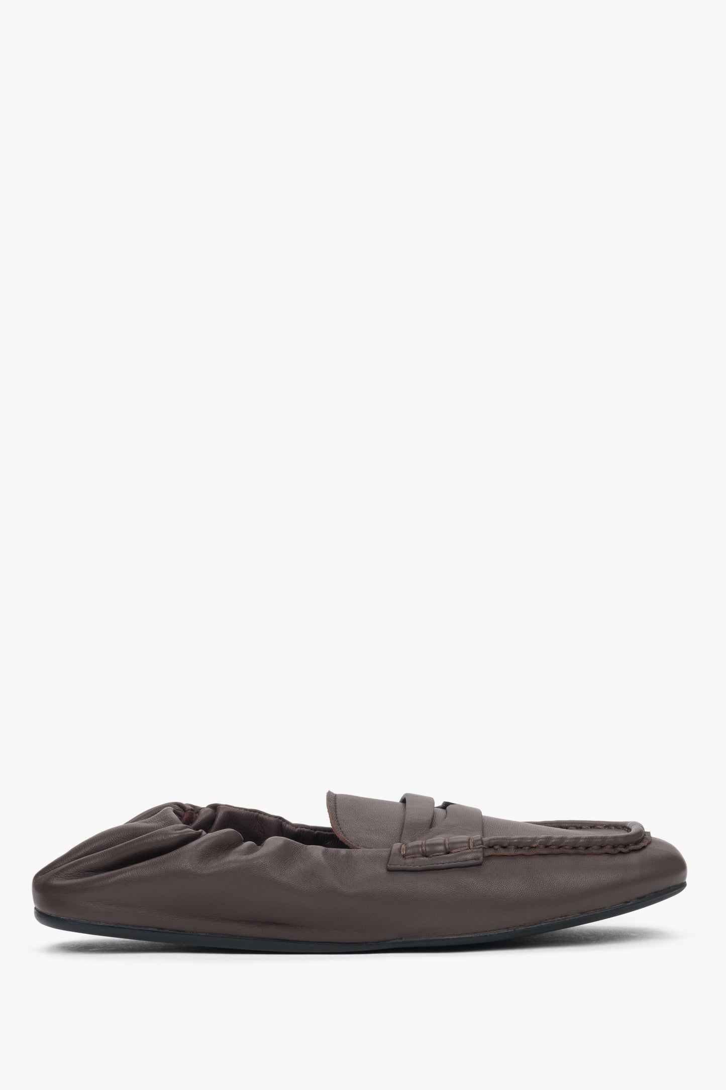 Dunkelbraune flexible Damen-Loafer mit weicher Ferse Estro ER00118784.
