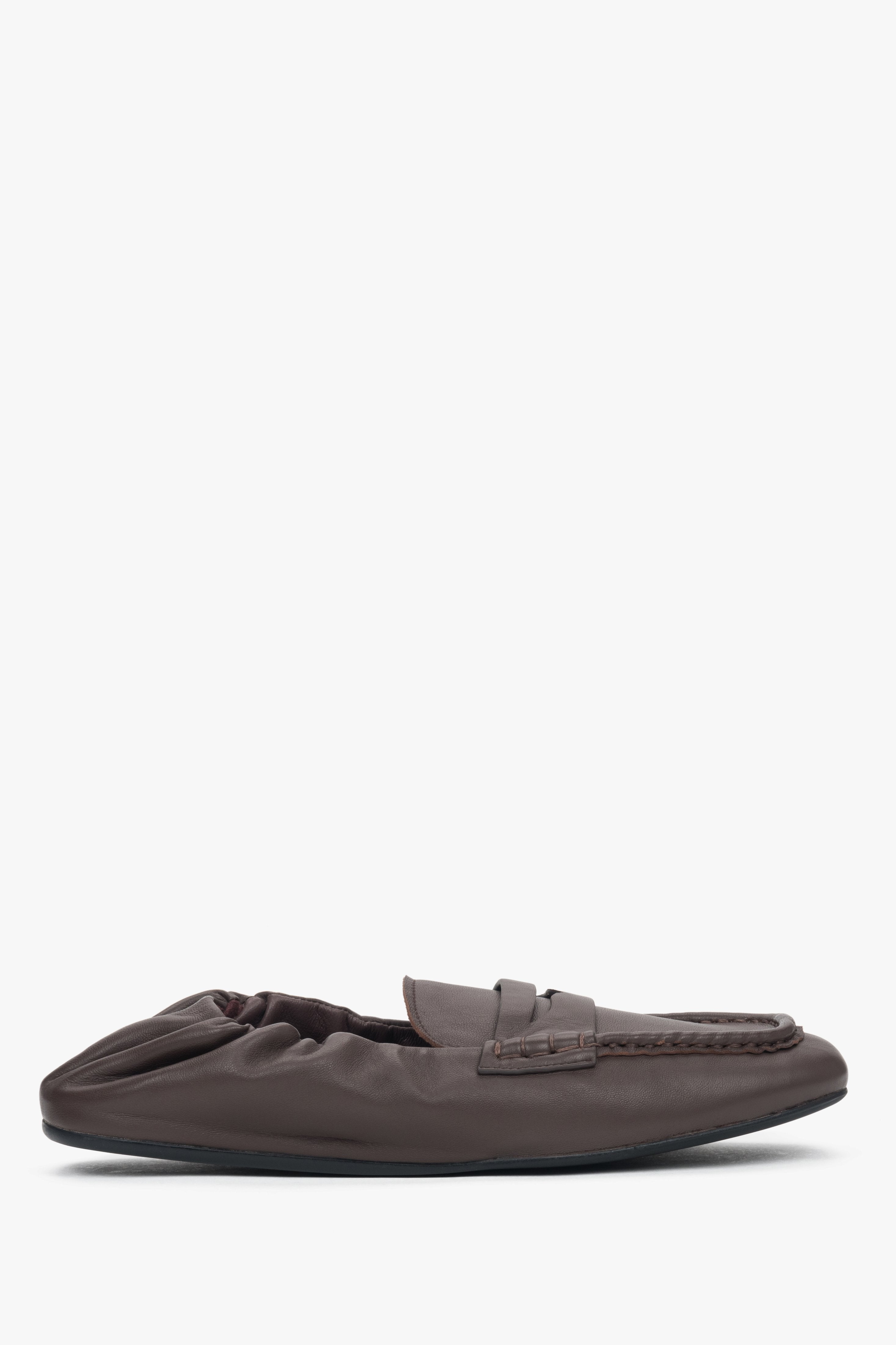 Dunkelbraune flexible Damen-Loafer mit weicher Ferse Estro ER00118784.