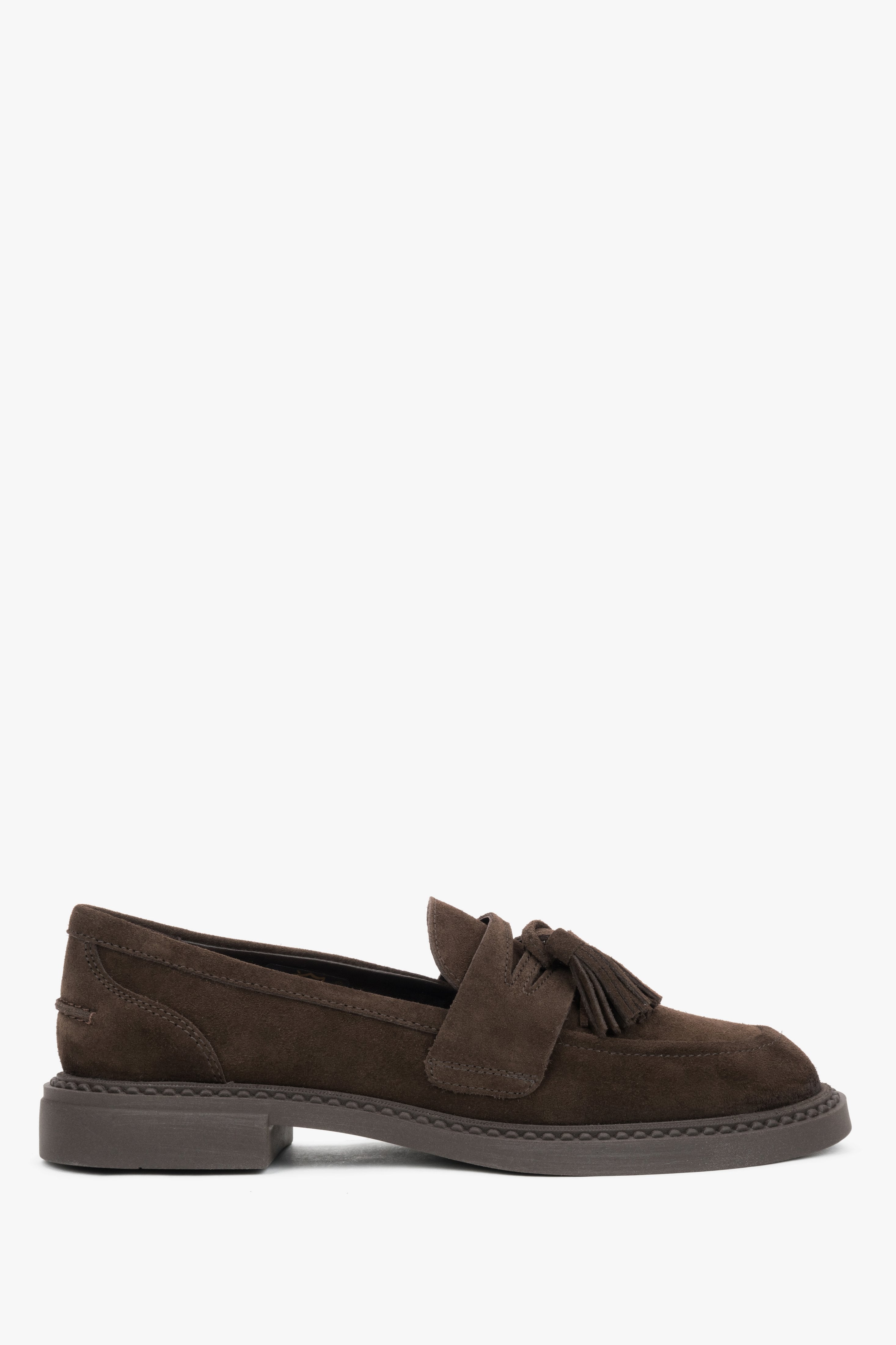 Dunkelbraune Damen-Loafer aus italienischem Veloursleder in Seitenansicht