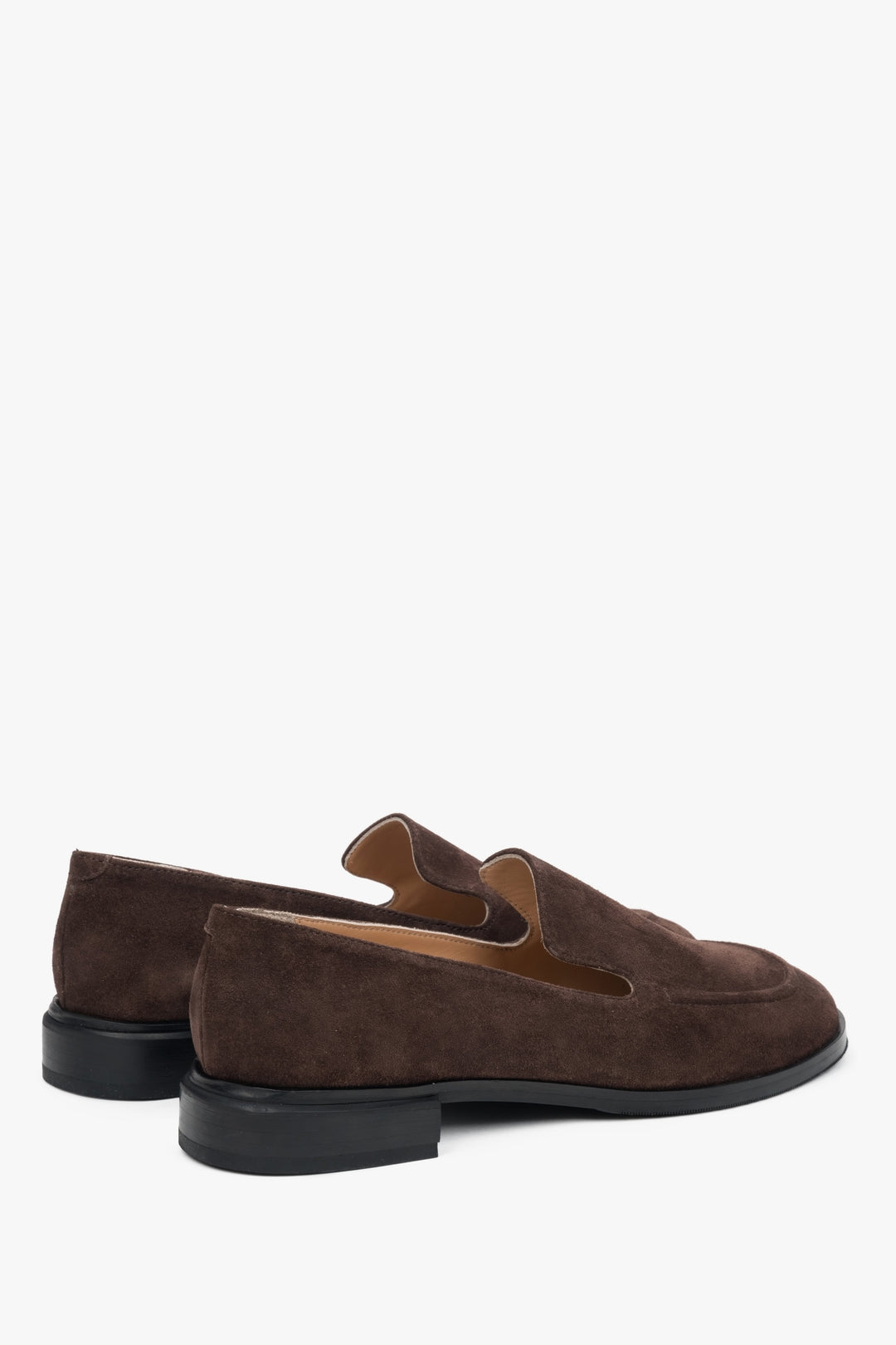 Klassische Damen-Loafer aus dunkelbraunem Veloursleder Estro ER00117616