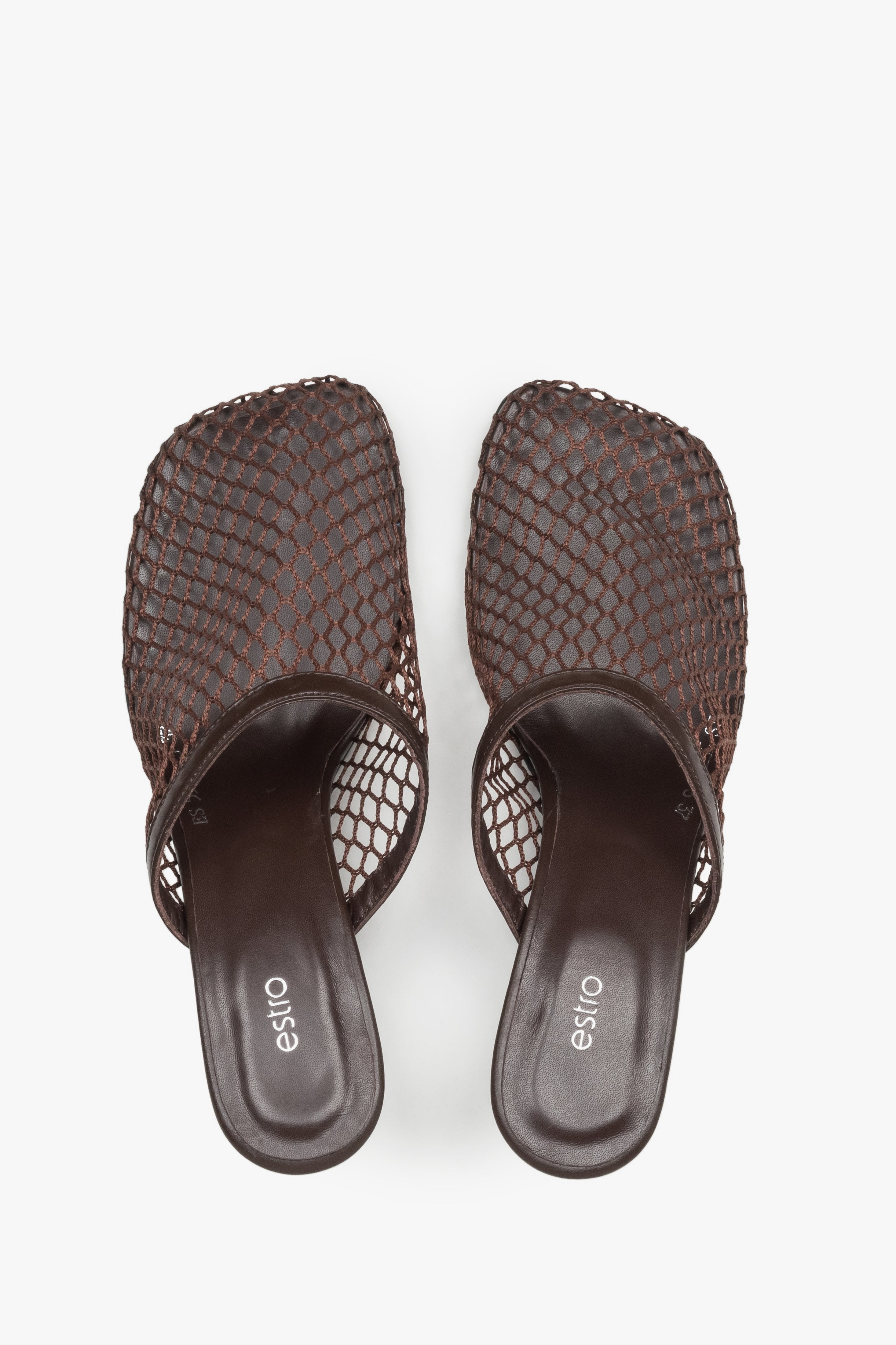 Dunkelbraune Mesh-Pantolette mit eckiger Schuhspitze und Blockabsatz