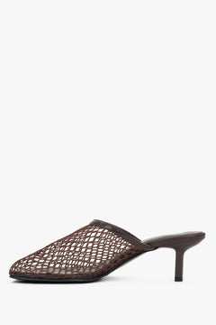 Dunkelbraune Damen-Pantolette aus Mesh mit niedrigem Blockabsatz