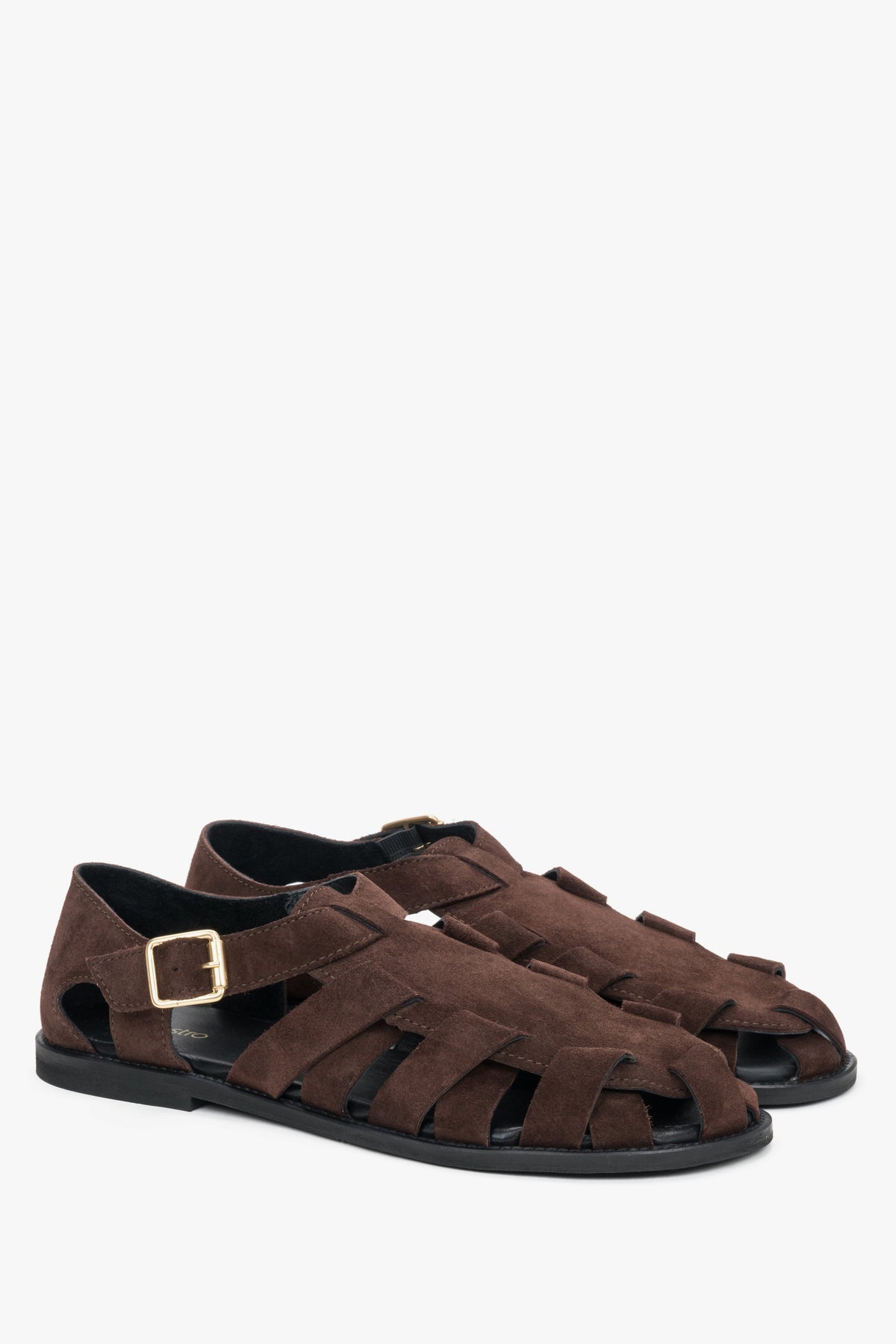 Dunkelbraune Damen-Sandalen im Fisherman-Stil aus Veloursleder in schräger Ansicht