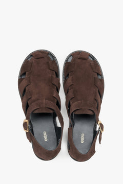 Dunkelbraune Damen-Sandalen im Fisherman-Stil von oben als Paar
