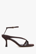 Dunkelbraune Damen-Sandalen aus Velours mit Trichterabsatz von Estro