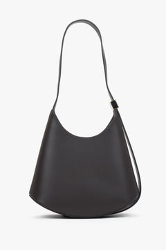 Seitenansicht der eleganten Schultertasche, die das minimalistische Design hervorhebt