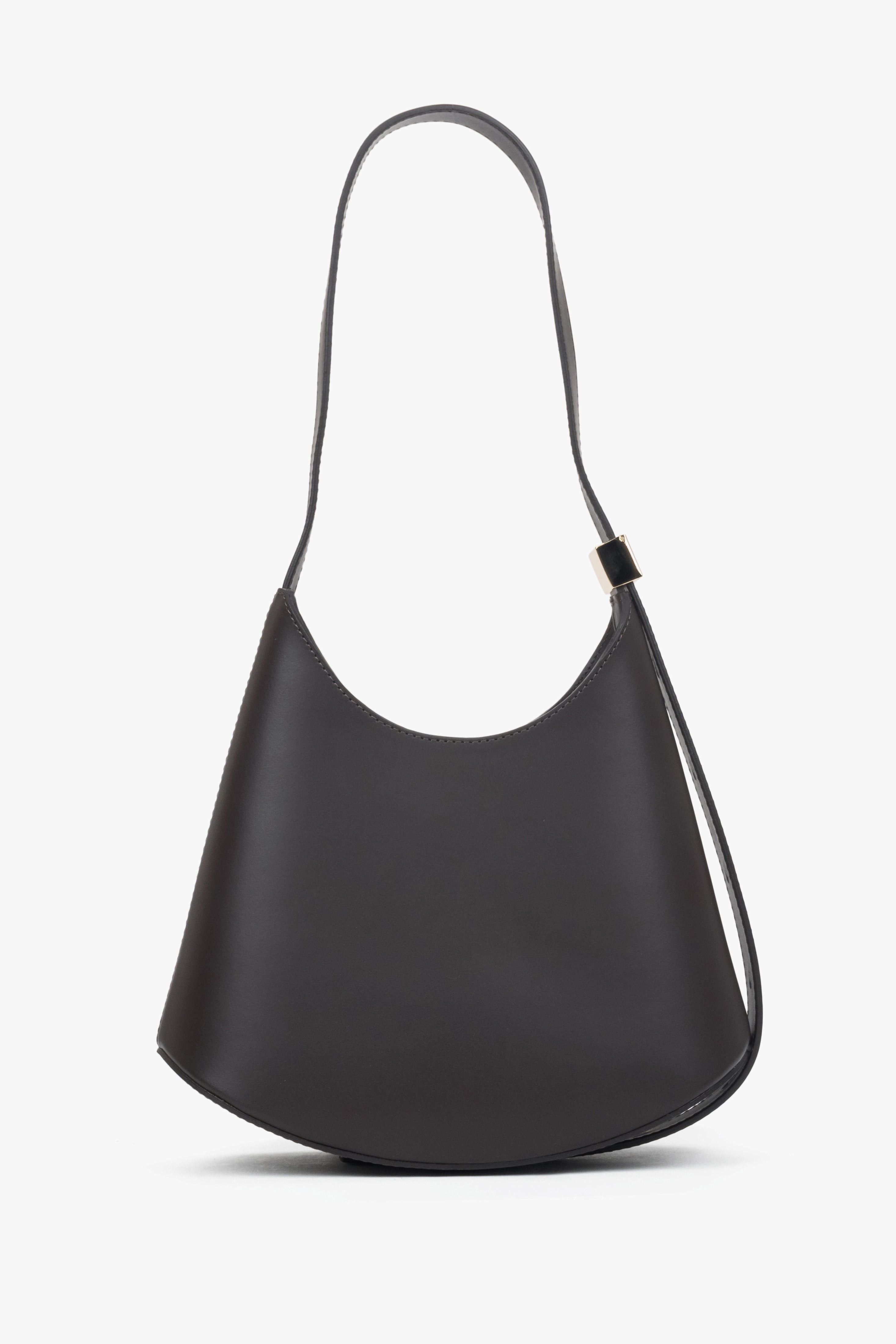 Seitenansicht der eleganten Schultertasche, die das minimalistische Design hervorhebt
