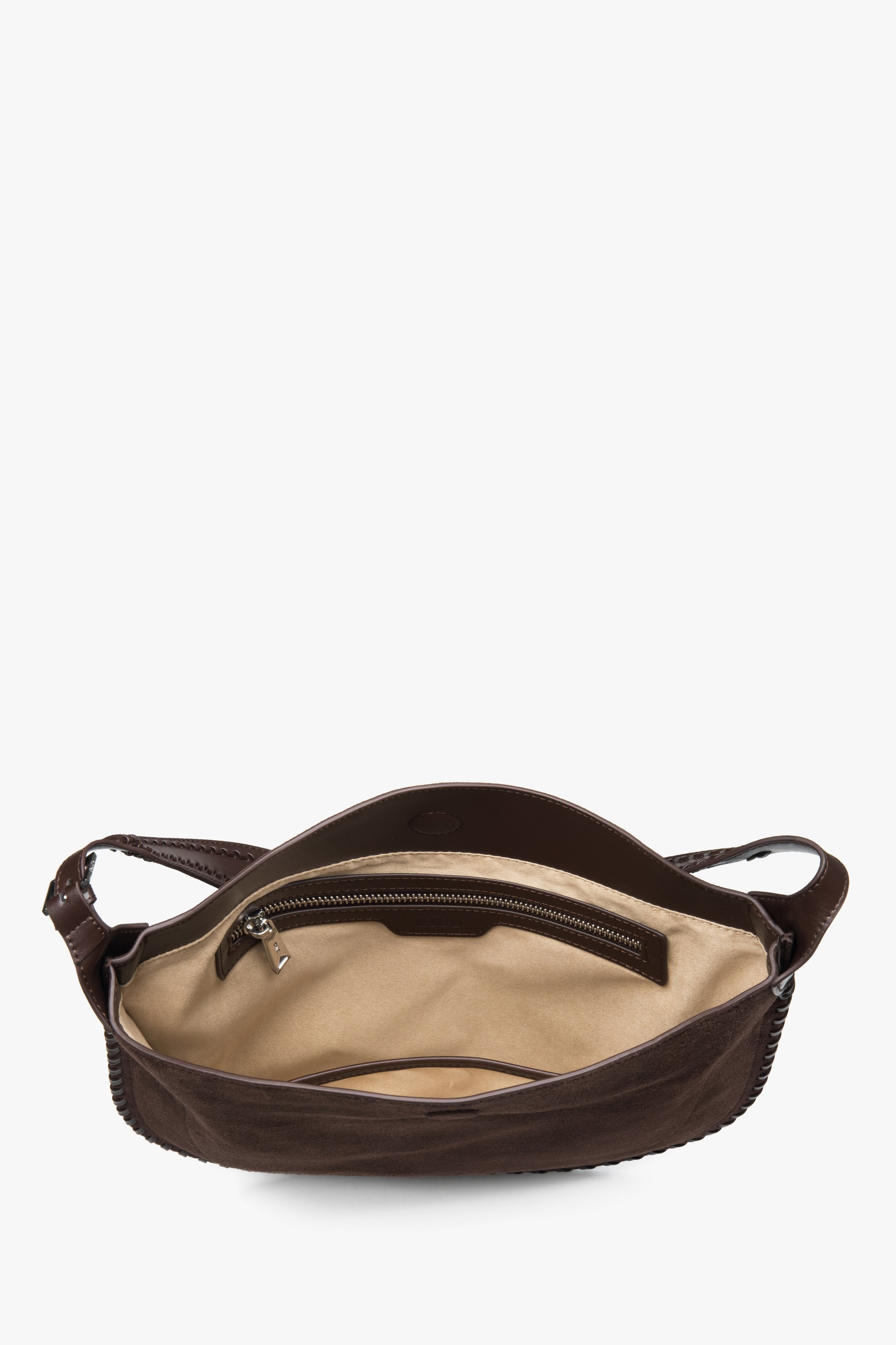 Innenansicht der A4-tauglichen Damen-Schultertasche mit Textilfutter und zwei Innentaschen.