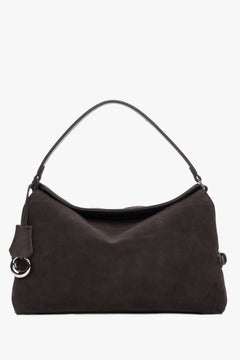 Dunkelbraune Damen-Schultertasche aus echtem Velours in Vorderansicht mit kurzem Henkel