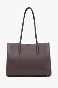 Frontale Ansicht der geräumigen dunkelbraunen Damen-Shopper-Tasche aus Echtleder mit langen, verstärkten Henkeln